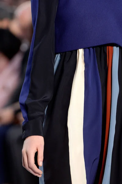 Look 15